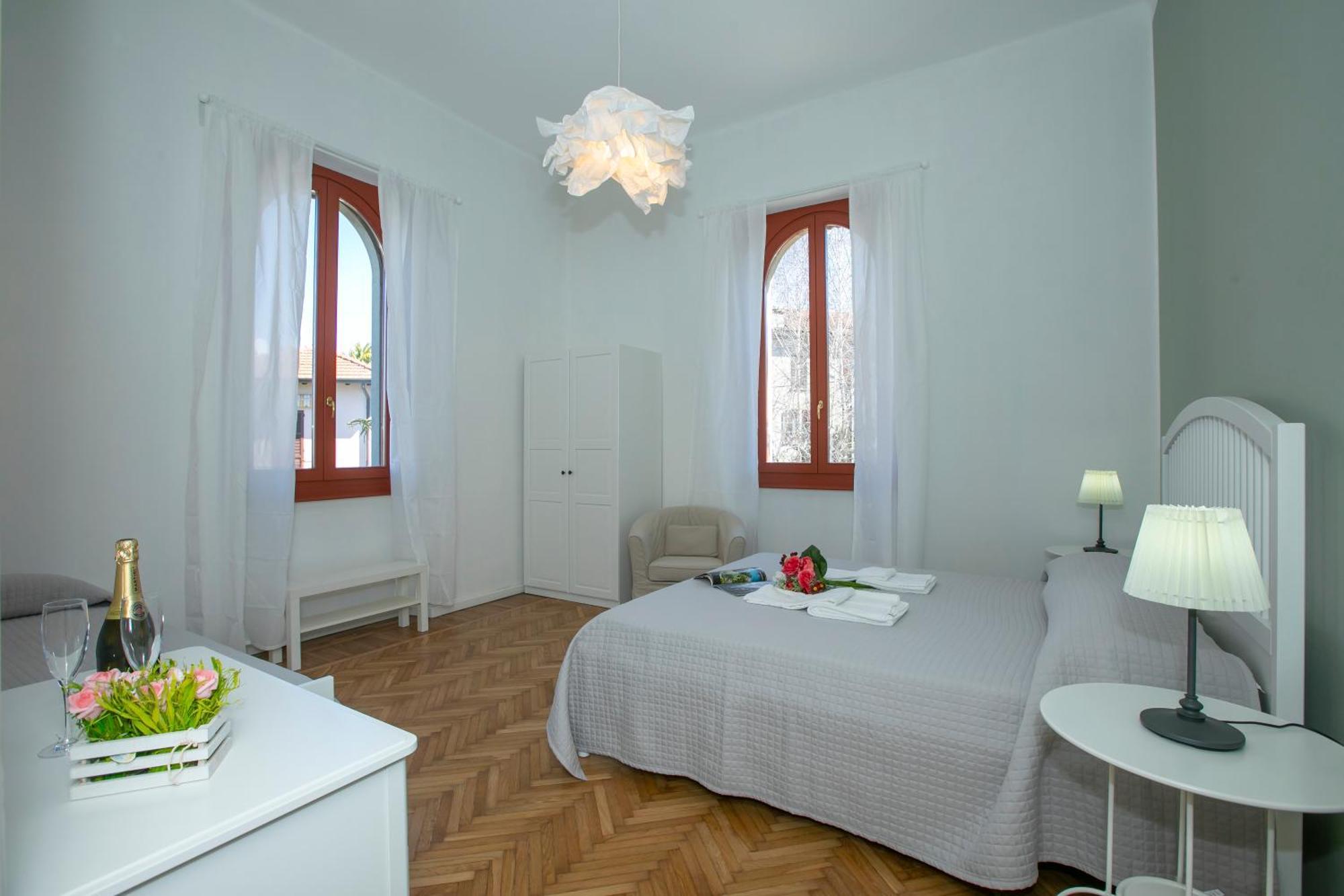 Residenza Gardenia Lake View Luino Center - Happy Rentals Exterior photo