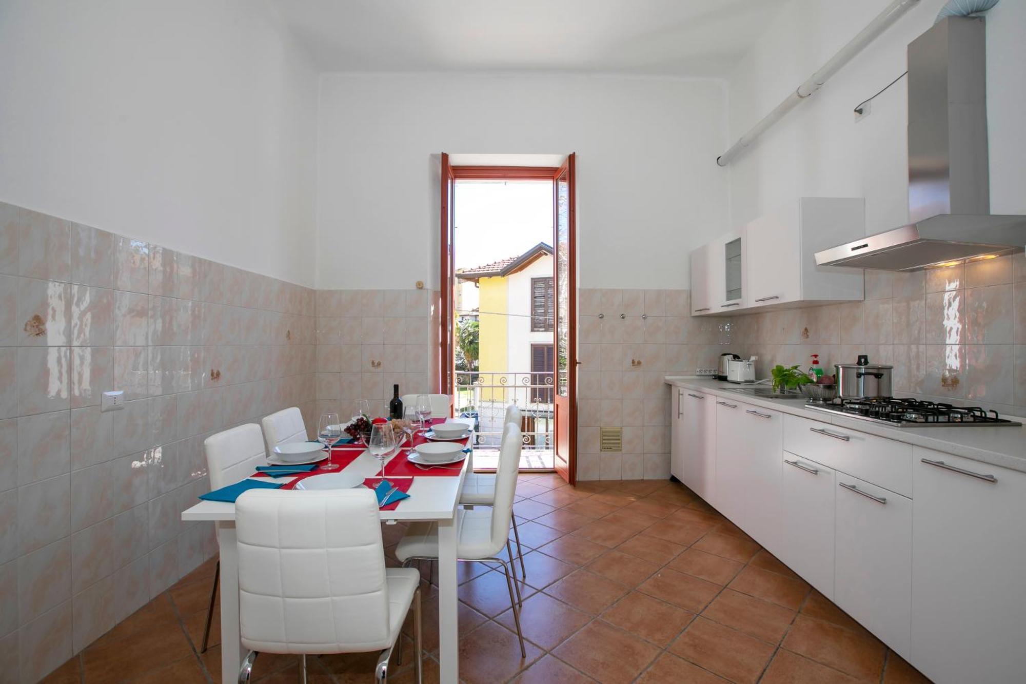 Residenza Gardenia Lake View Luino Center - Happy Rentals Exterior photo