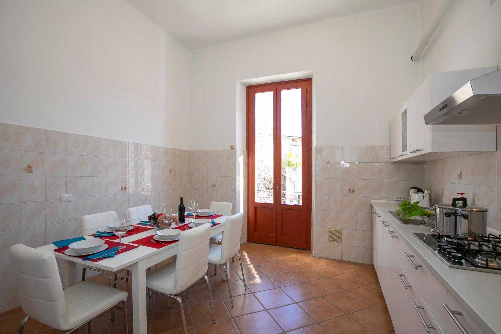 Residenza Gardenia Lake View Luino Center - Happy Rentals Exterior photo